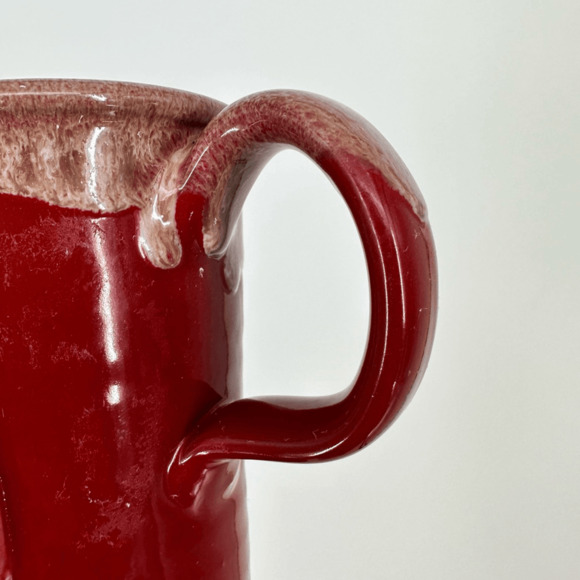 2019 Bones Coffee Gingerbread Man Deneen Pottery 14oz Commuter Red Sandy White - Picture 8 of 8